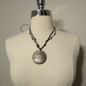 Coldwater Creek Shell multilayer necklace 18"